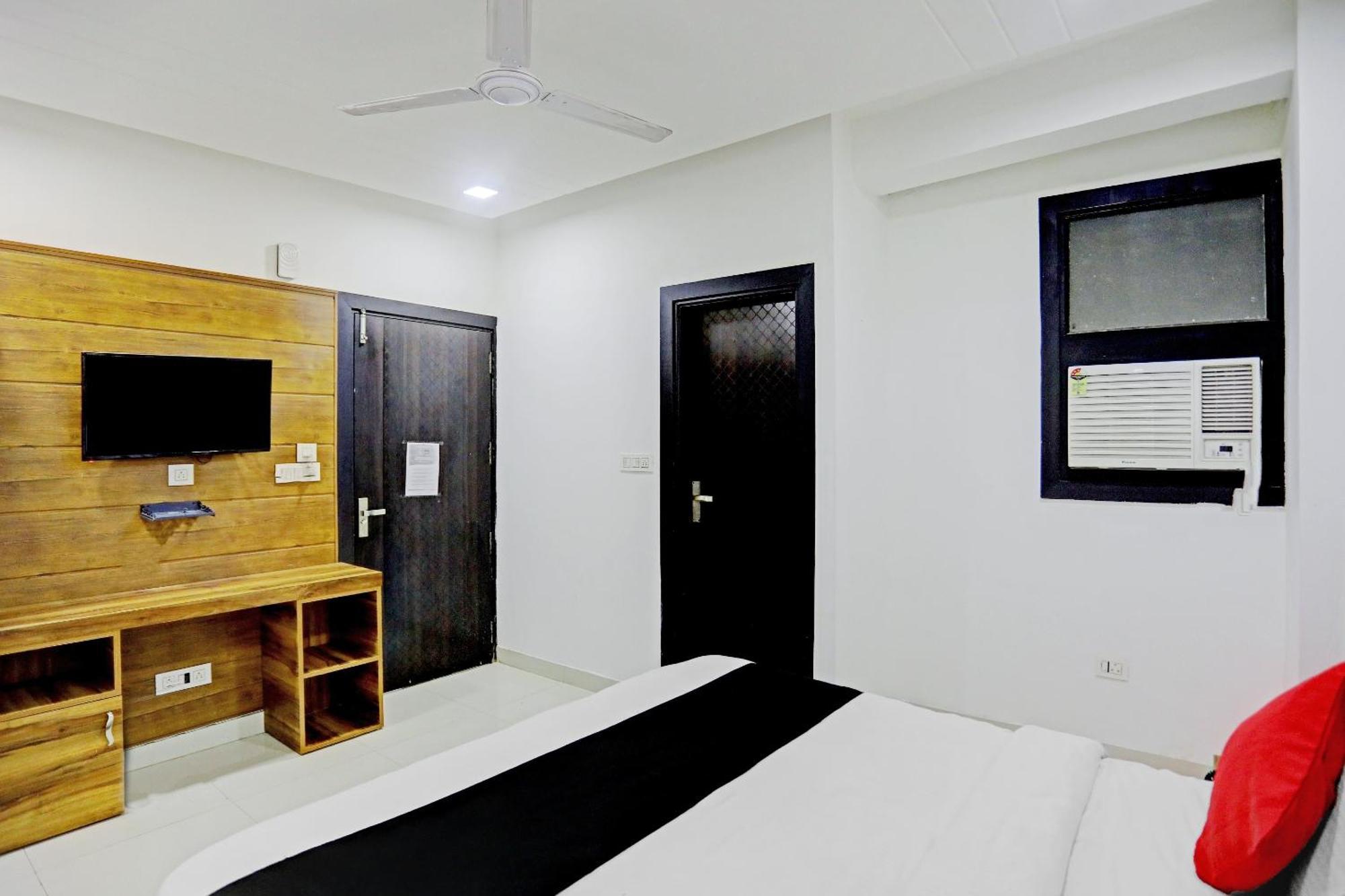 Hotel O Zion New Delhi Exteriör bild