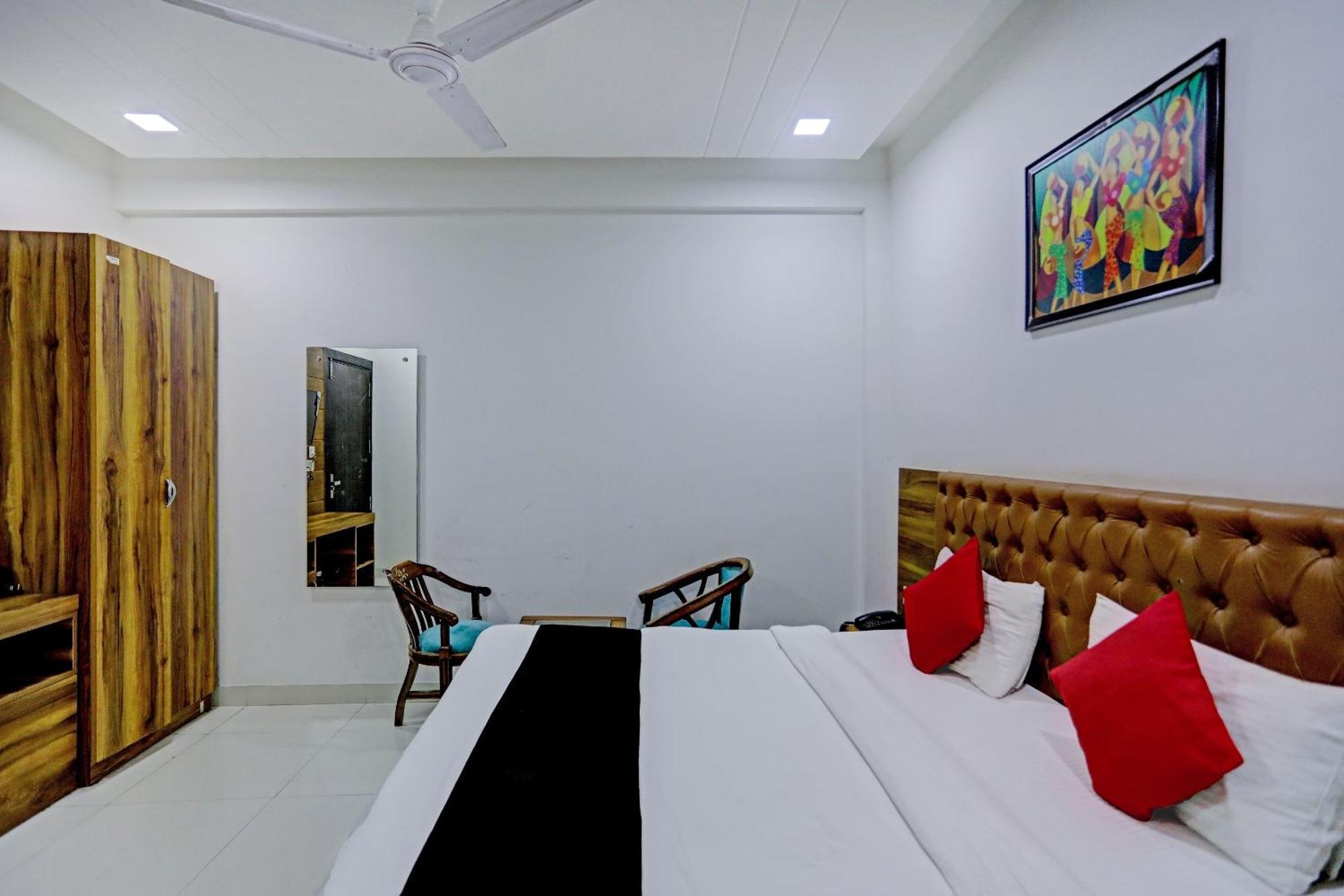 Hotel O Zion New Delhi Exteriör bild